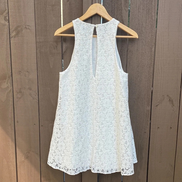 Show me your mumu Ritzy mini white lace dress. Keyhole back, size medium - Picture 12 of 16